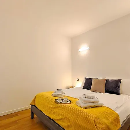 Apartment Mit Dachterrasse Dascio