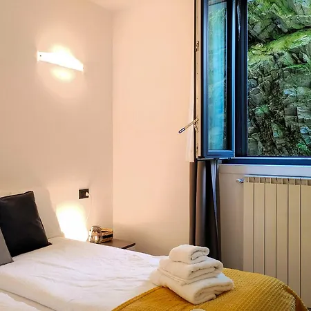 Mit Dachterrasse