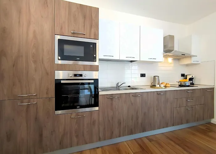 Mit Dachterrasse Апартаменты *